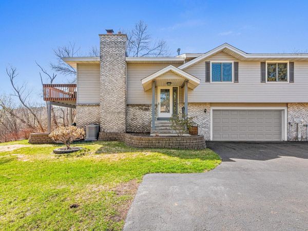 5712 Royal Oaks Drive, Shoreview, MN 55126