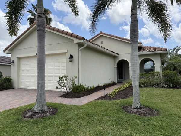 11304 SW Mountain Ash Circle, Port St. Lucie, FL 34987