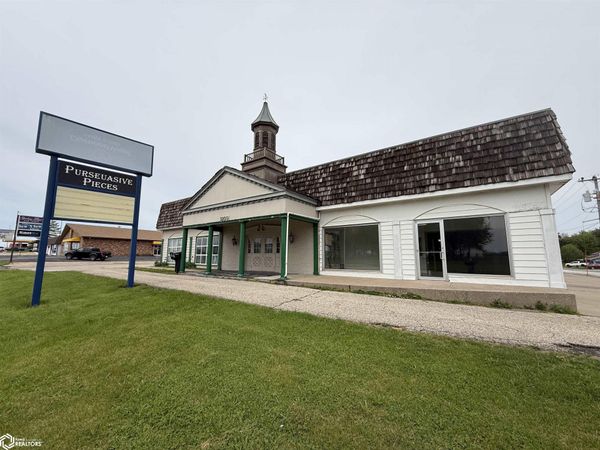 3200 Division Street, Burlington, IA 52601