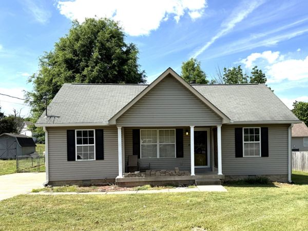 1534 Ridgemont Dr , La Vergne, TN 37086