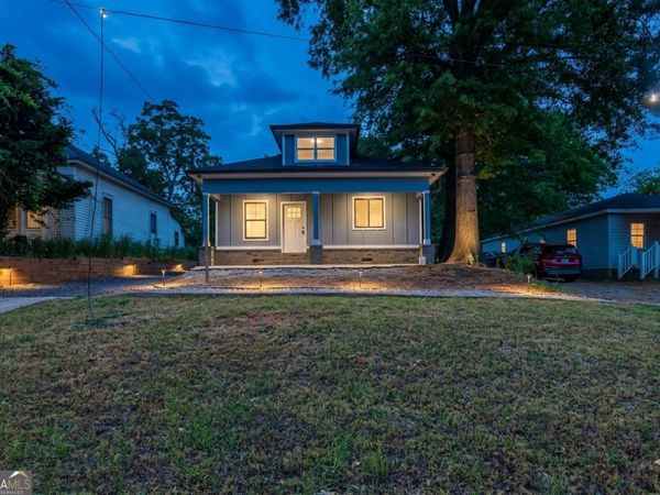 607 E Solomon Street, Griffin, GA 30223