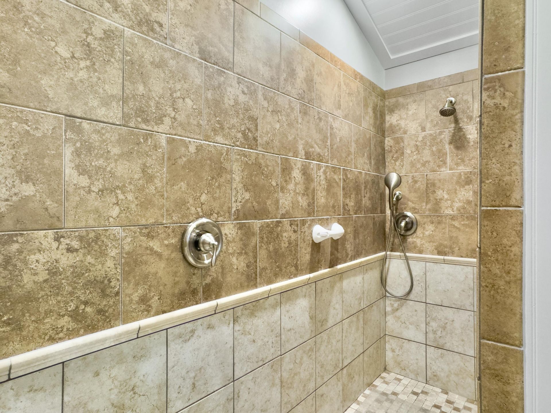 3429 Oxfordshire Lane Photo 44