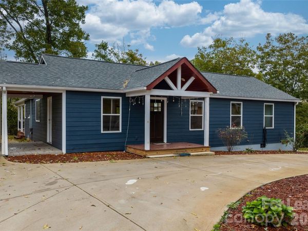 1515 Berkley Street SW, Lenoir, NC 28645