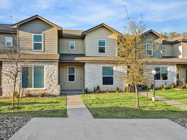 18812 Nicklaus DR, Point Venture, TX 78645