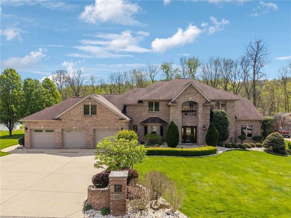 12288 Carmichael Cir, Irwin, PA 15642