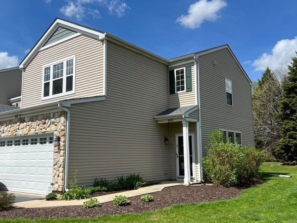601 Blackstone Court , Aurora, IL 60504