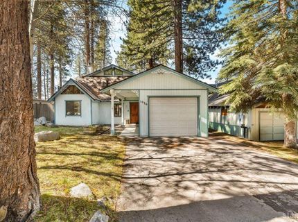 1076 Lodi Avenue, South Lake Tahoe, CA 96150 Photo