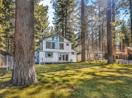 1076 Lodi Avenue, South Lake Tahoe, CA 96150 Photo