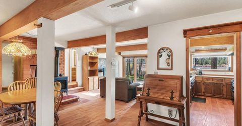 1076 Lodi Avenue, South Lake Tahoe, CA 96150 Photo