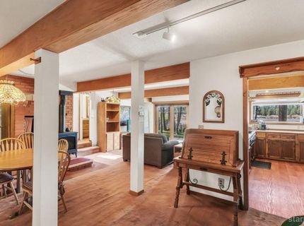 1076 Lodi Avenue, South Lake Tahoe, CA 96150 Photo