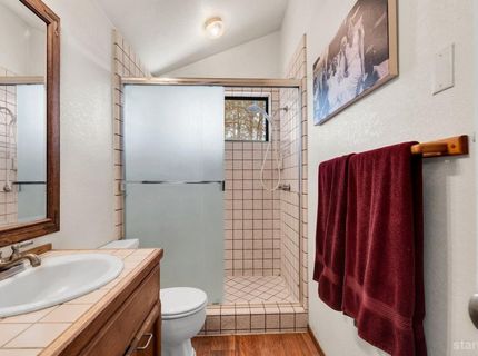 1076 Lodi Avenue, South Lake Tahoe, CA 96150 Photo