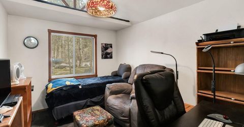1076 Lodi Avenue, South Lake Tahoe, CA 96150 Photo