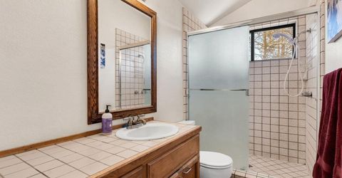 1076 Lodi Avenue, South Lake Tahoe, CA 96150 Photo