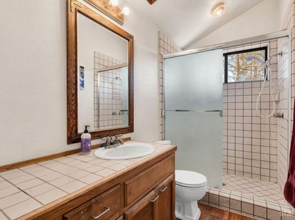 1076 Lodi Avenue, South Lake Tahoe, CA 96150 Photo