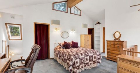 1076 Lodi Avenue, South Lake Tahoe, CA 96150 Photo