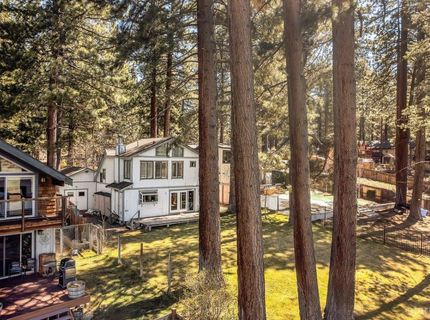 1076 Lodi Avenue, South Lake Tahoe, CA 96150 Photo