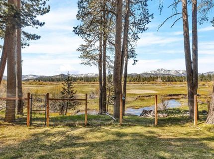 1076 Lodi Avenue, South Lake Tahoe, CA 96150 Photo