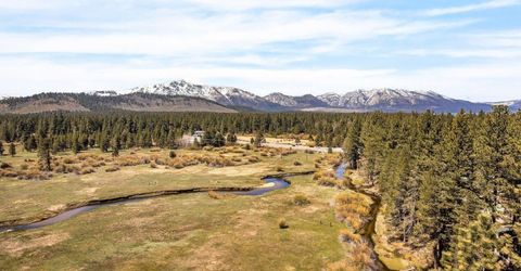 1076 Lodi Avenue, South Lake Tahoe, CA 96150 Photo