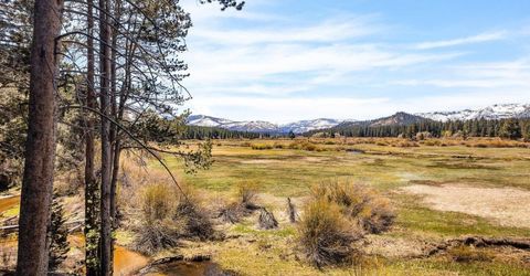 1076 Lodi Avenue, South Lake Tahoe, CA 96150 Photo