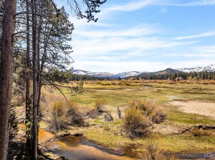 1076 Lodi Avenue, South Lake Tahoe, CA 96150 Photo