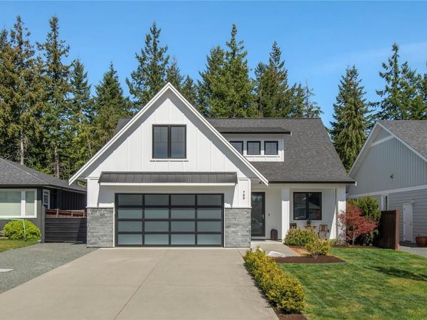 746 Salal St , Campbell River, BC V9H 0E6
