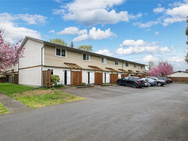 951 17th St , Unit 12, Courtenay, BC V9N 7P8