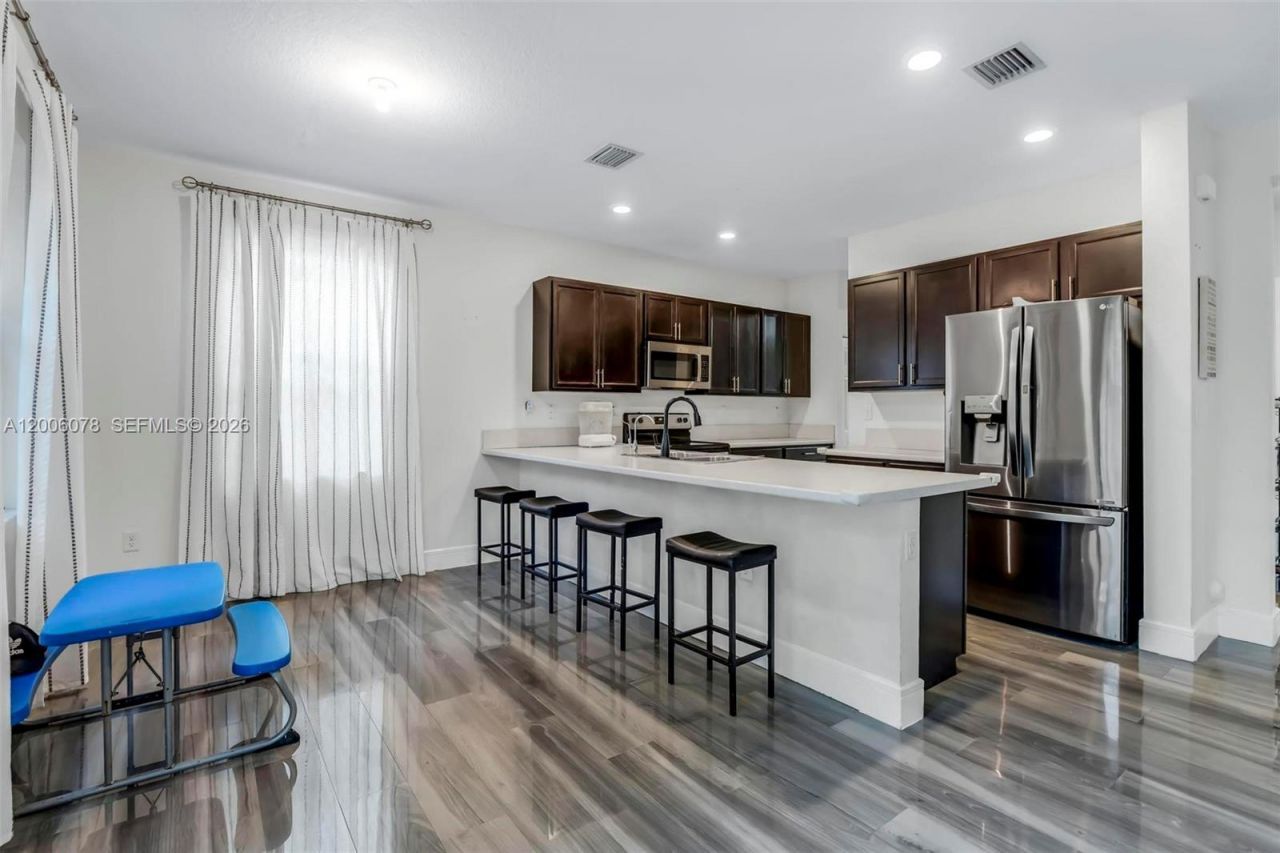 3506 W 106th Ter , Hialeah, FL 33018 Photo