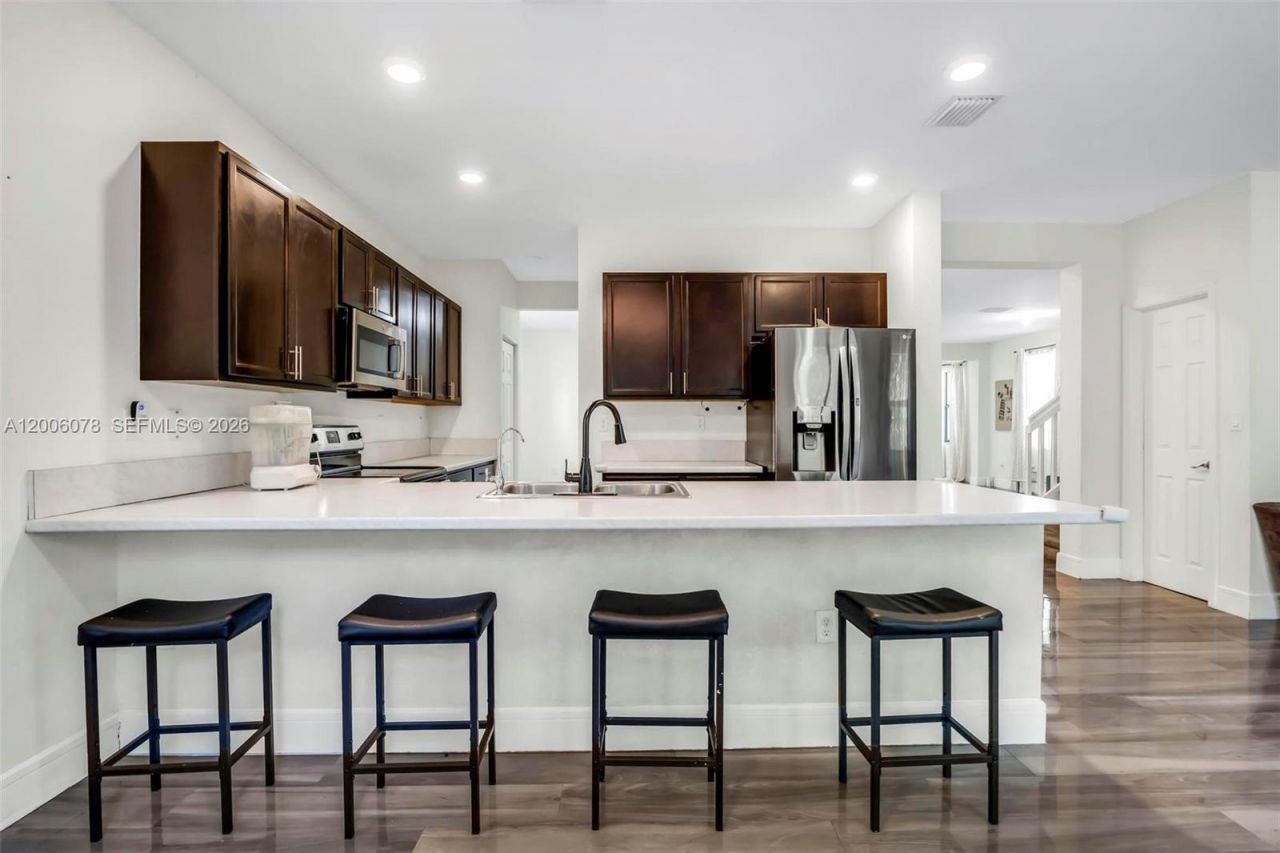 3506 W 106th Ter , Hialeah, FL 33018 Photo