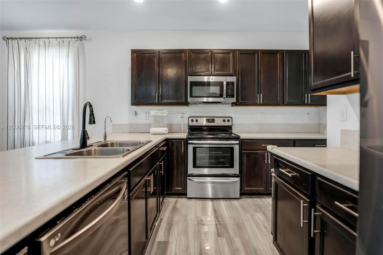 3506 W 106th Ter , Hialeah, FL 33018 Photo