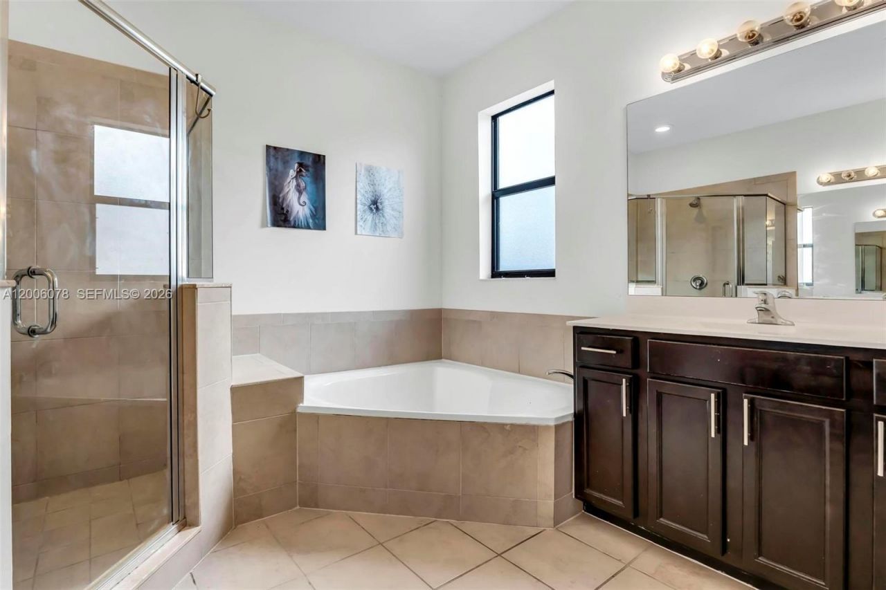 3506 W 106th Ter , Hialeah, FL 33018 Photo
