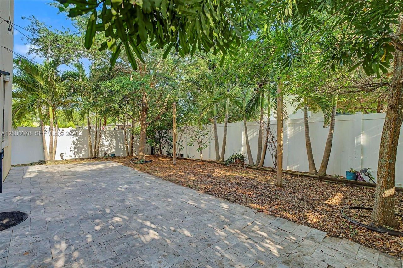 3506 W 106th Ter , Hialeah, FL 33018 Photo