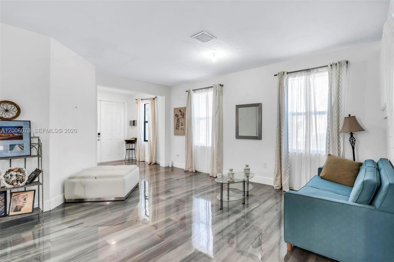 3506 W 106th Ter , Hialeah, FL 33018 Photo