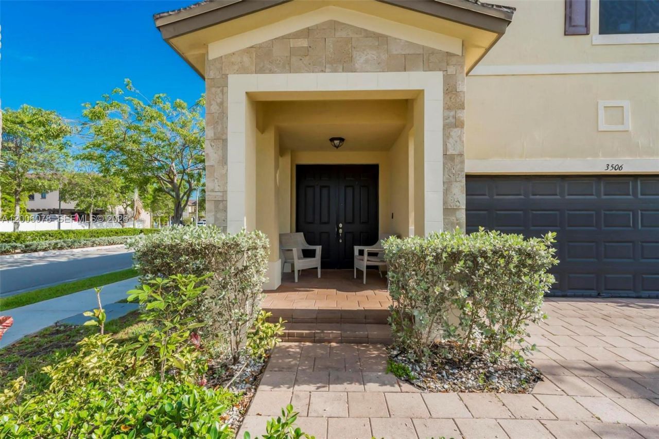 3506 W 106th Ter , Hialeah, FL 33018 Photo