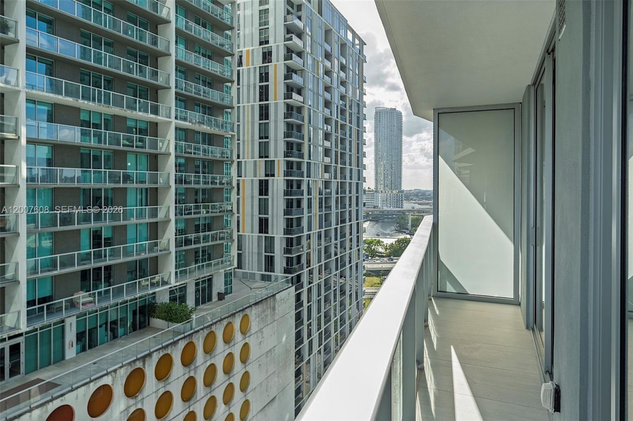 77 SE 5th St., Unit 1510, Miami, FL 33131 Photo