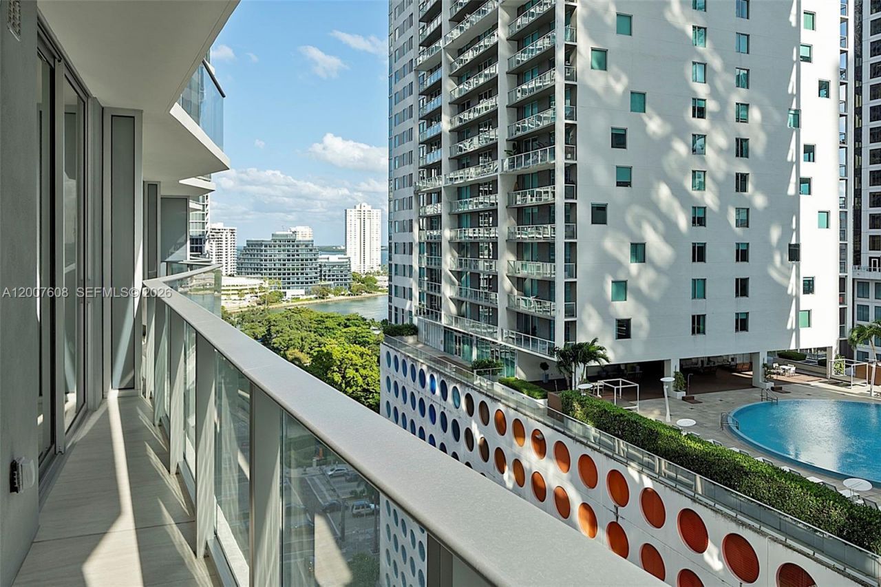 77 SE 5th St., Unit 1510, Miami, FL 33131 Photo