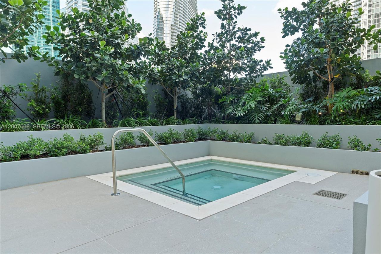 77 SE 5th St., Unit 1510, Miami, FL 33131 Photo