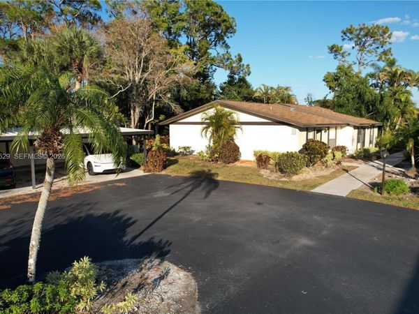 1031 pine isle ln , Unit 1031, Naples, FL 34112