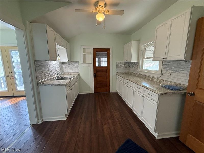 9612 Park Heights Avenue, Garfield Heights, OH 44125 Photo 10