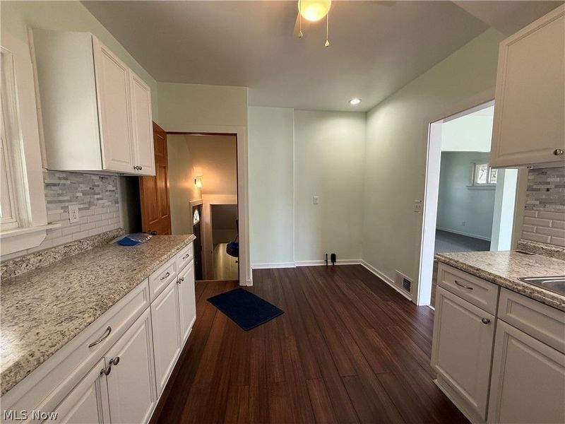 9612 Park Heights Avenue, Garfield Heights, OH 44125 Photo 11