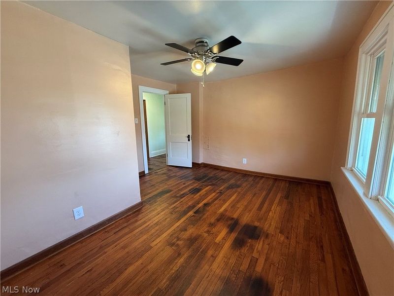 9612 Park Heights Avenue, Garfield Heights, OH 44125 Photo 19