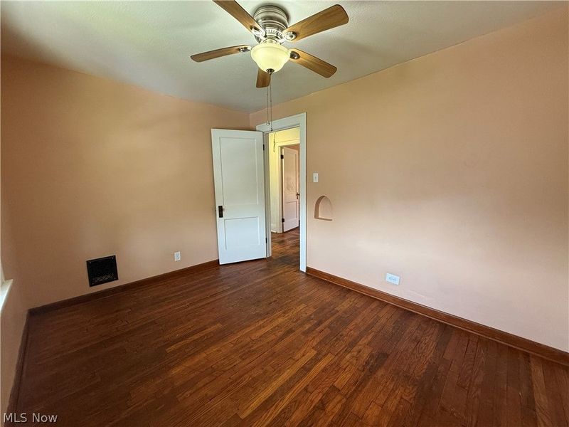 9612 Park Heights Avenue, Garfield Heights, OH 44125 Photo 21