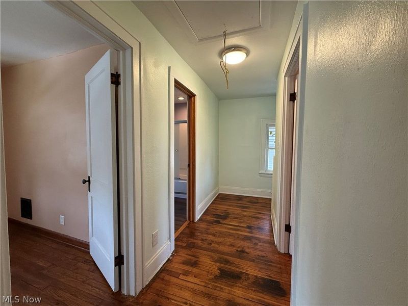 9612 Park Heights Avenue, Garfield Heights, OH 44125 Photo 24