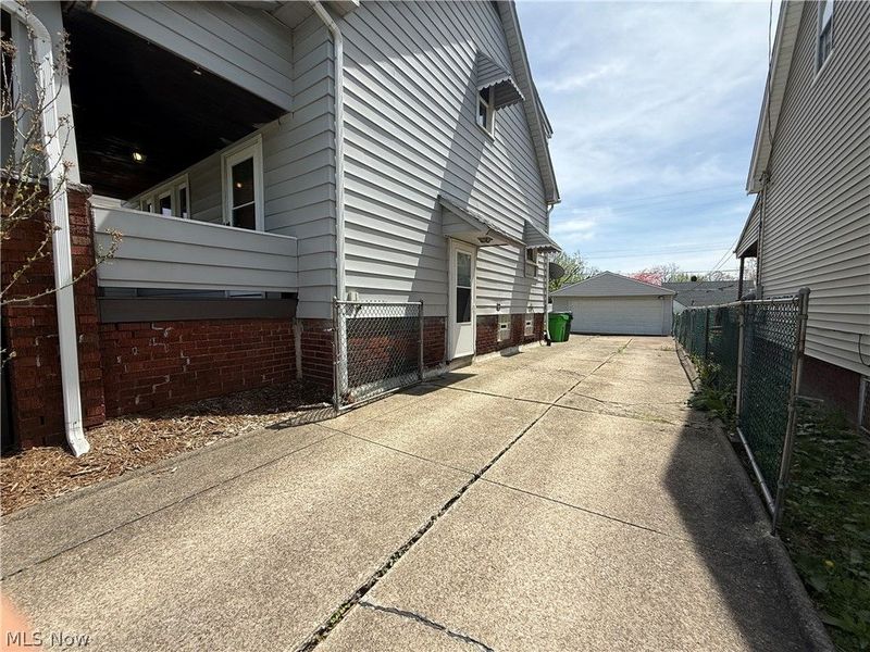 9612 Park Heights Avenue, Garfield Heights, OH 44125 Photo 30