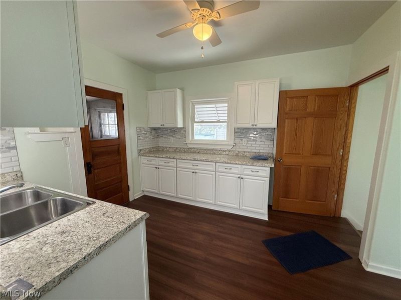 9612 Park Heights Avenue, Garfield Heights, OH 44125 Photo 8