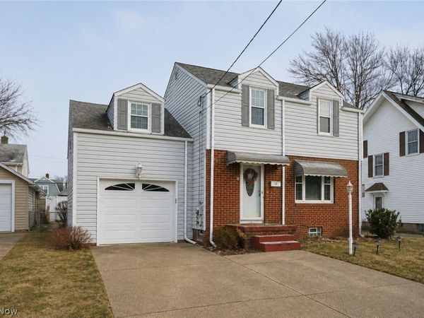 942 Bellflower Avenue SW, Canton, OH 44710