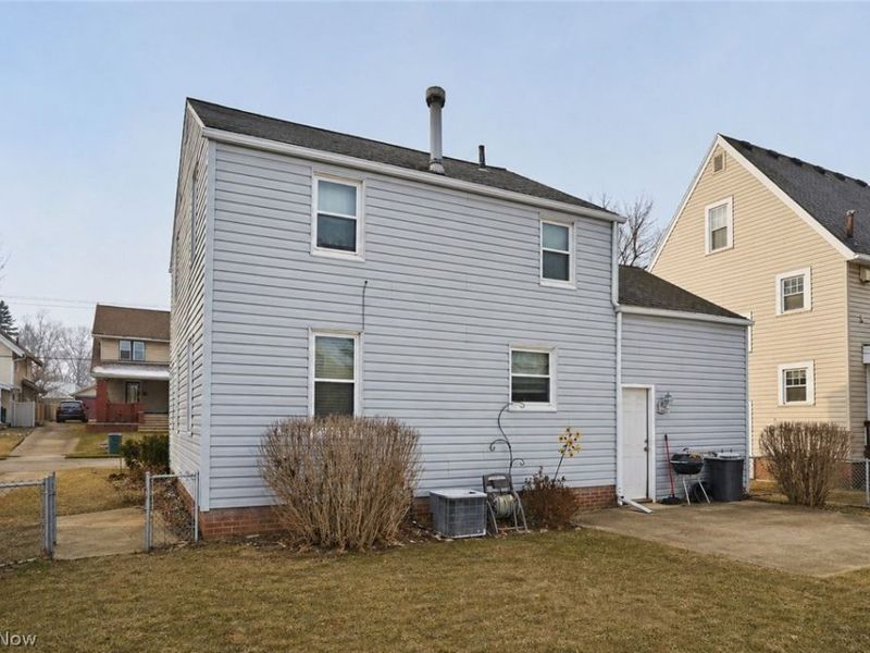 942 Bellflower Avenue SW, Canton, OH 44710 Photo 12