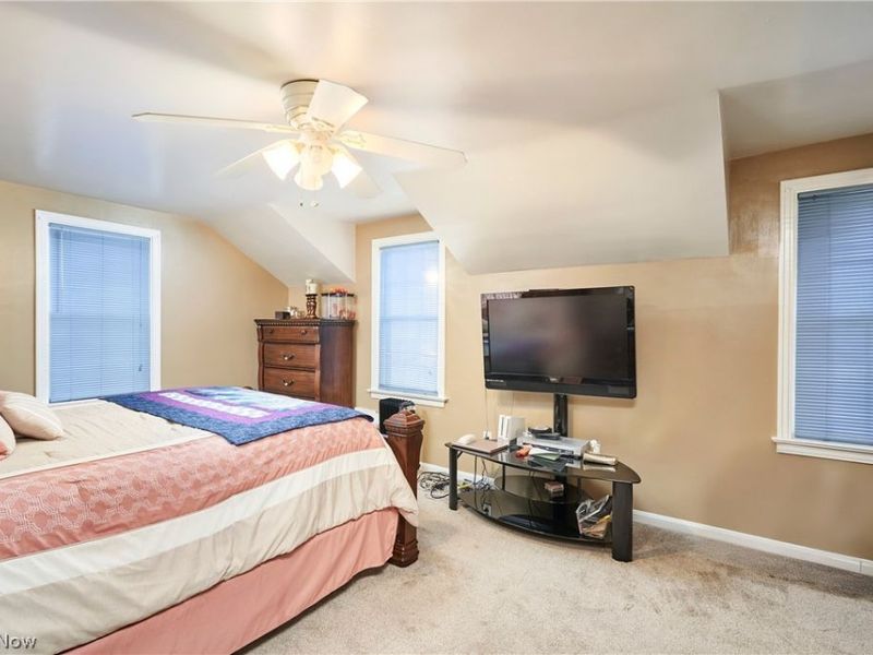 942 Bellflower Avenue SW, Canton, OH 44710 Photo 7