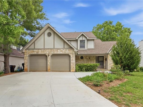 1308 Stone Meadows Drive, Lawrence, KS 66049