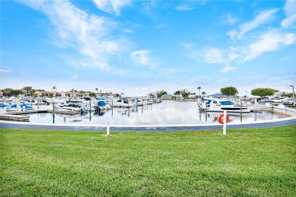 9435 Sunset Harbor Ln, Unit 211, Fort Myers, FL 33919 Photo