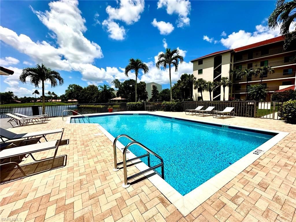 9435 Sunset Harbor Ln, Unit 211, Fort Myers, FL 33919 Photo